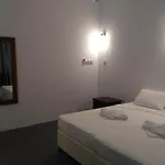 West Inn Colombo