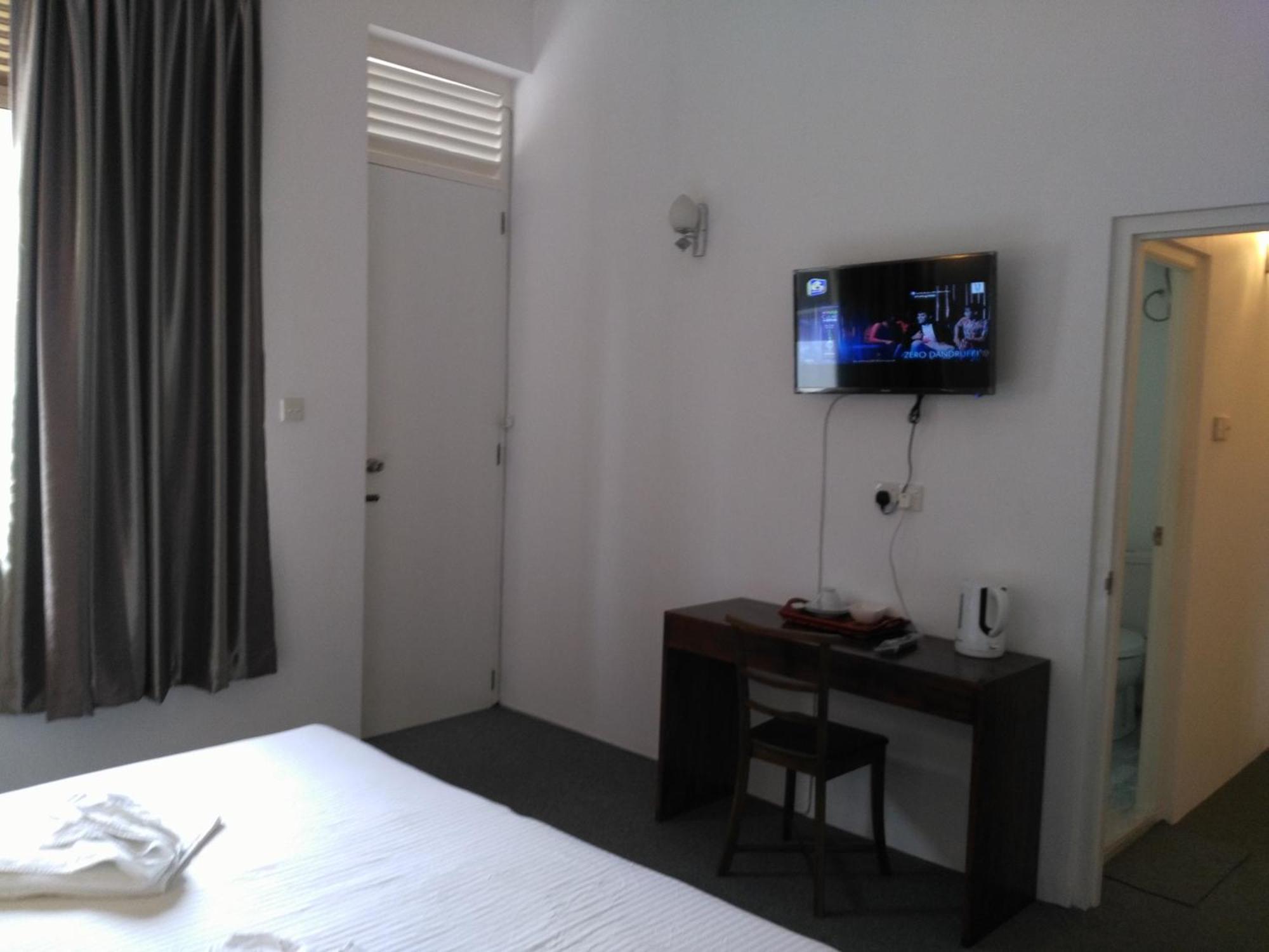 Inn West